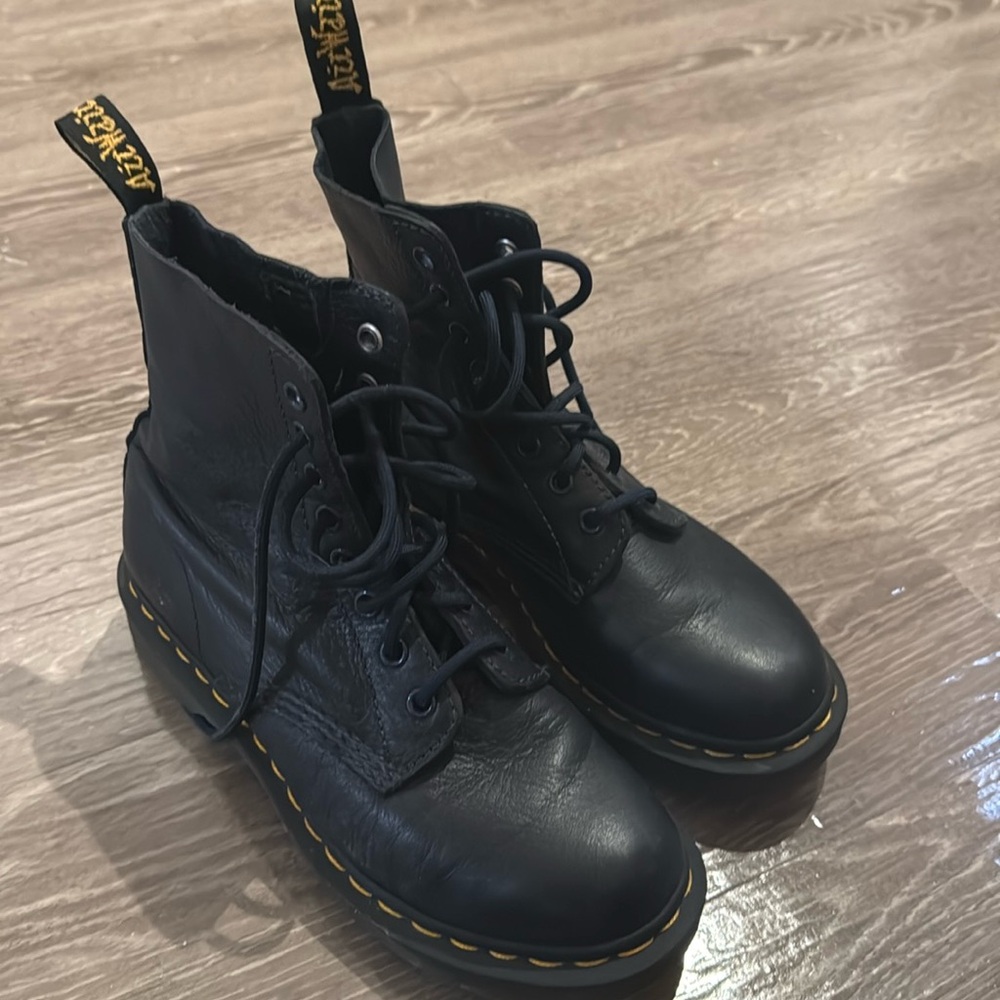 Dr Martens Size 7 Dark Blue